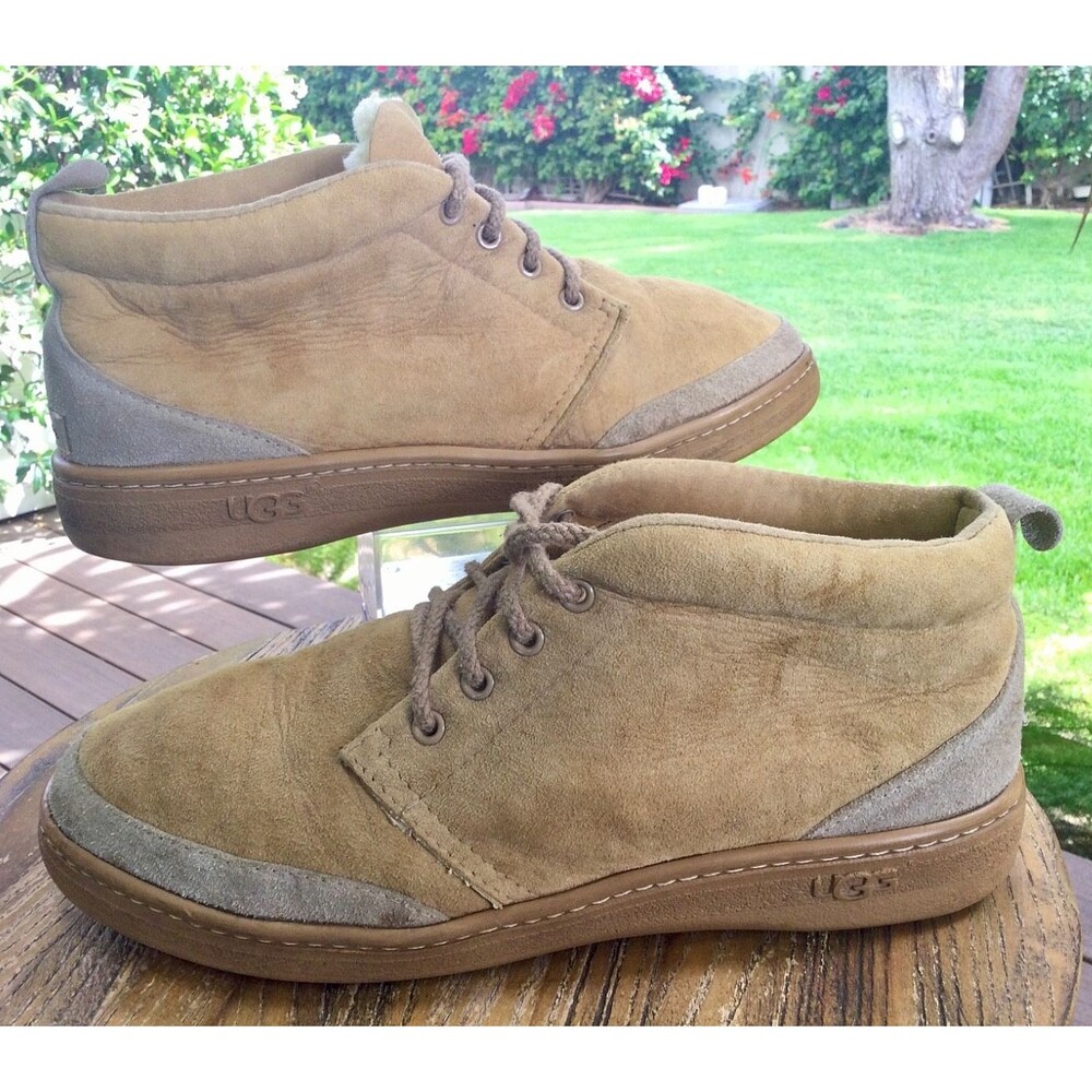 Vtintage UGG Chukka Boots Mens Size 11 Two Tone Suede Wool Lined Winter Cozy